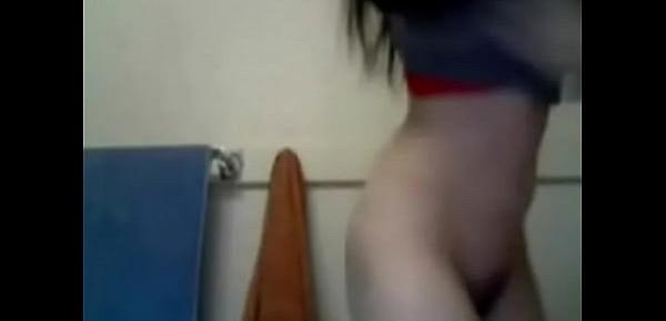  19 Years Old Girl Fingering on Webcam